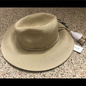 Shady Lady Packable Hat